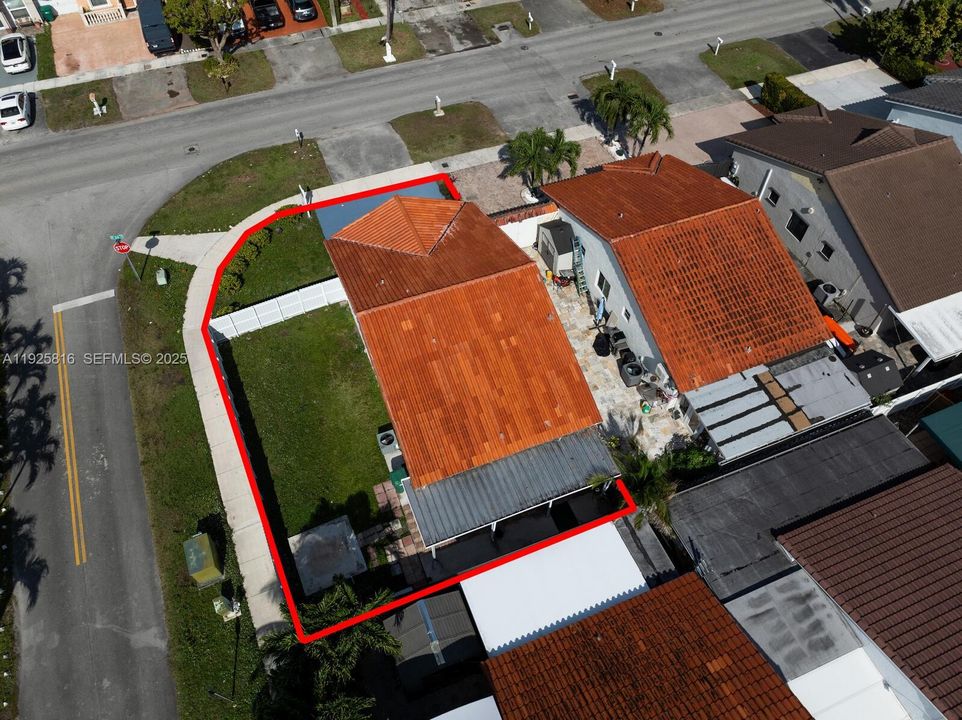 На продажу: $555,000 (3 спален, 2 ванн, 1144 Квадратных фут)