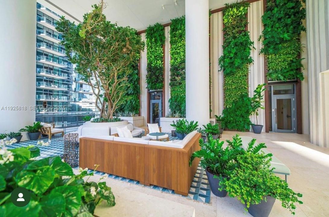 For Rent: $8,190 (3 beds, 3 baths, 1334 Square Feet)