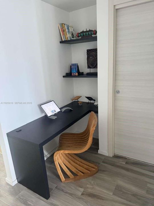 For Rent: $8,190 (3 beds, 3 baths, 1334 Square Feet)