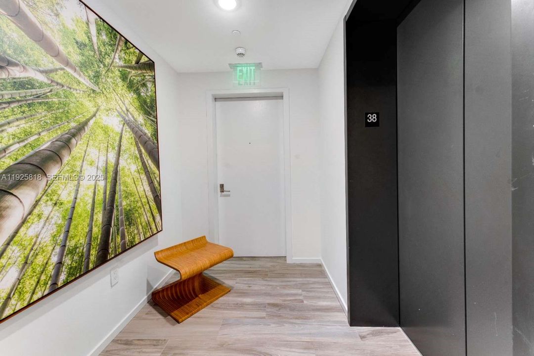 For Rent: $8,190 (3 beds, 3 baths, 1334 Square Feet)