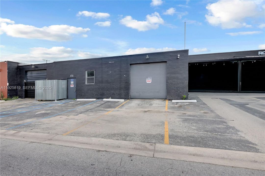 For Rent: $18 (0 beds, 0 baths, 0 Square Feet)