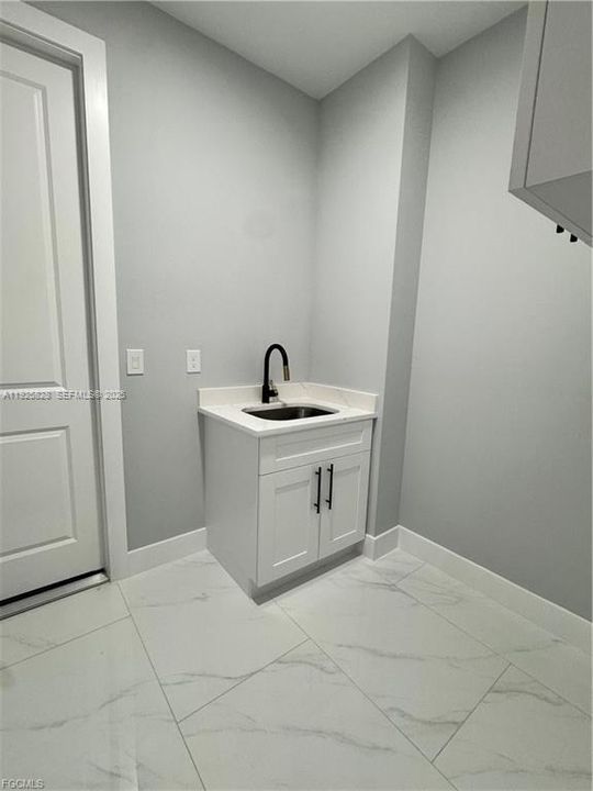 На продажу: $369,000 (3 спален, 2 ванн, 1531 Квадратных фут)