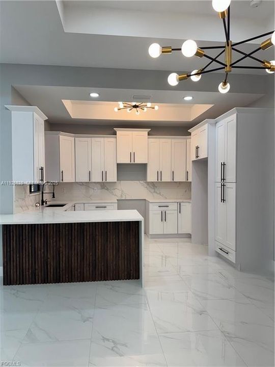 На продажу: $369,000 (3 спален, 2 ванн, 1531 Квадратных фут)