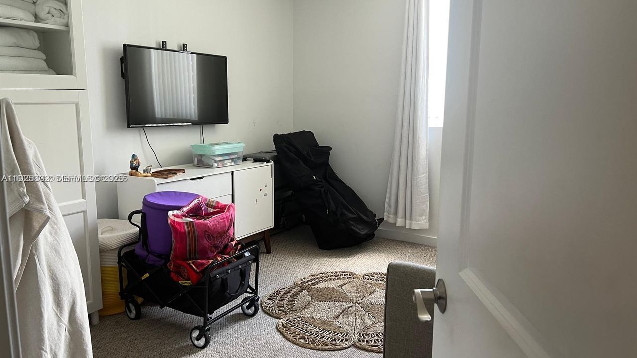 待售: $589,000 (3 贝兹, 2 浴室, 1320 平方英尺)