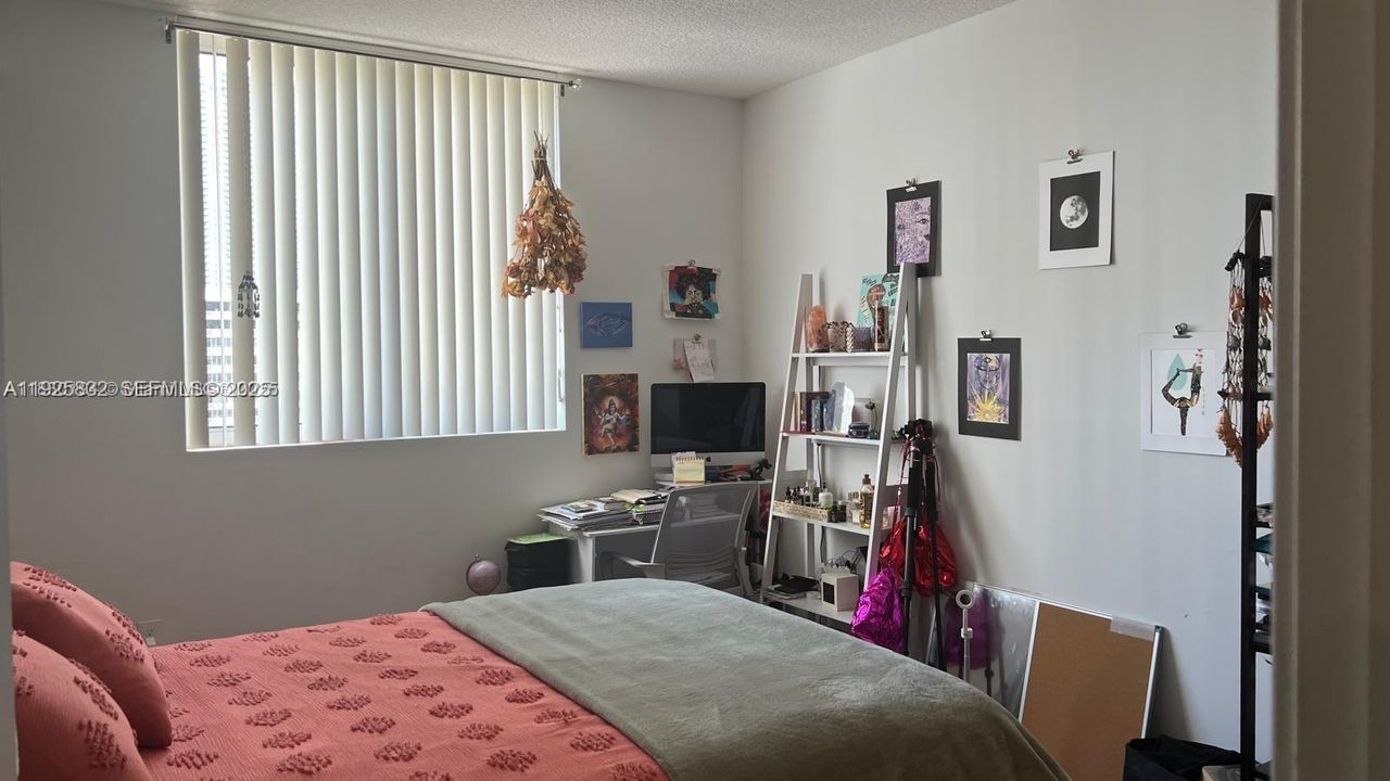 待售: $589,000 (3 贝兹, 2 浴室, 1320 平方英尺)