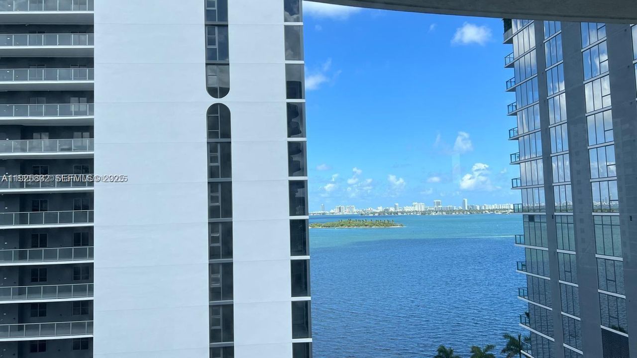 待售: $589,000 (3 贝兹, 2 浴室, 1320 平方英尺)