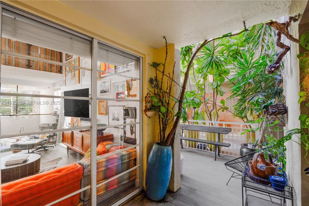 待售: $3,350,000 (3 贝兹, 3 浴室, 2120 平方英尺)