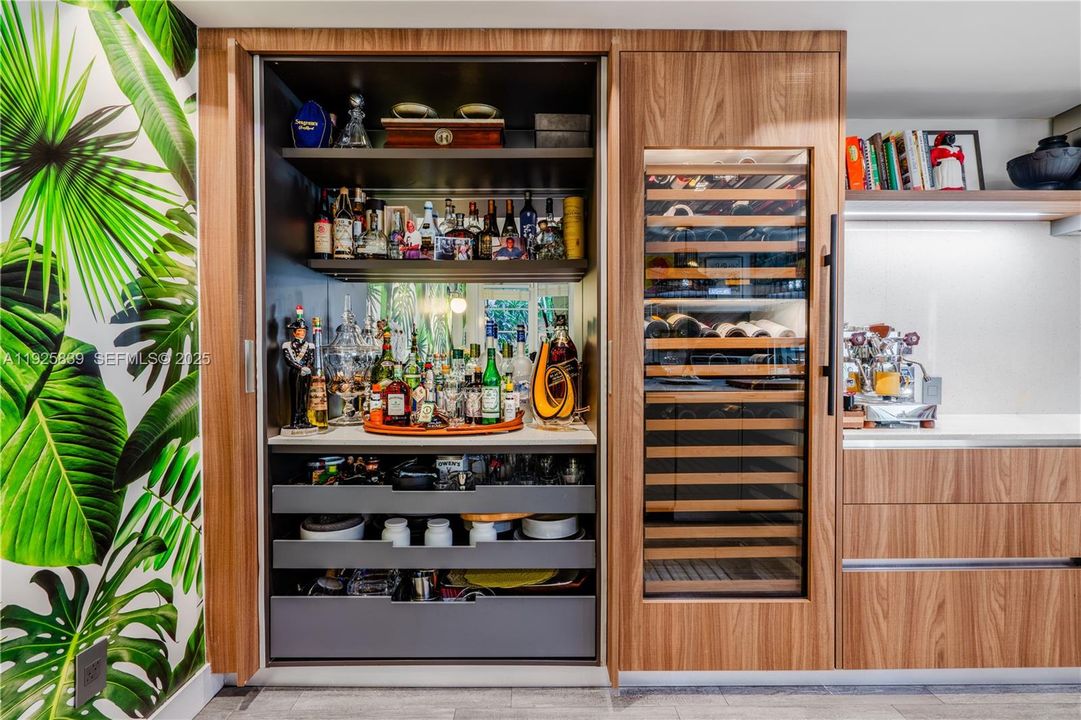 待售: $3,350,000 (3 贝兹, 3 浴室, 2120 平方英尺)