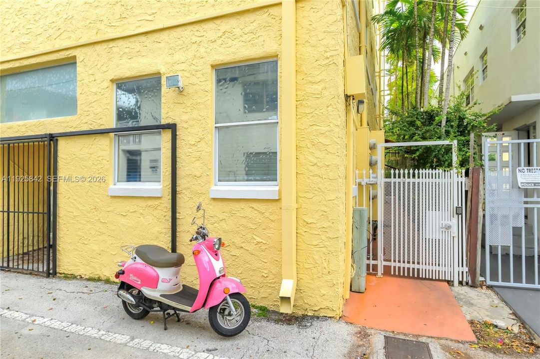 En Venta: $449,000 (2 camas, 1 baños, 931 Pies cuadrados)