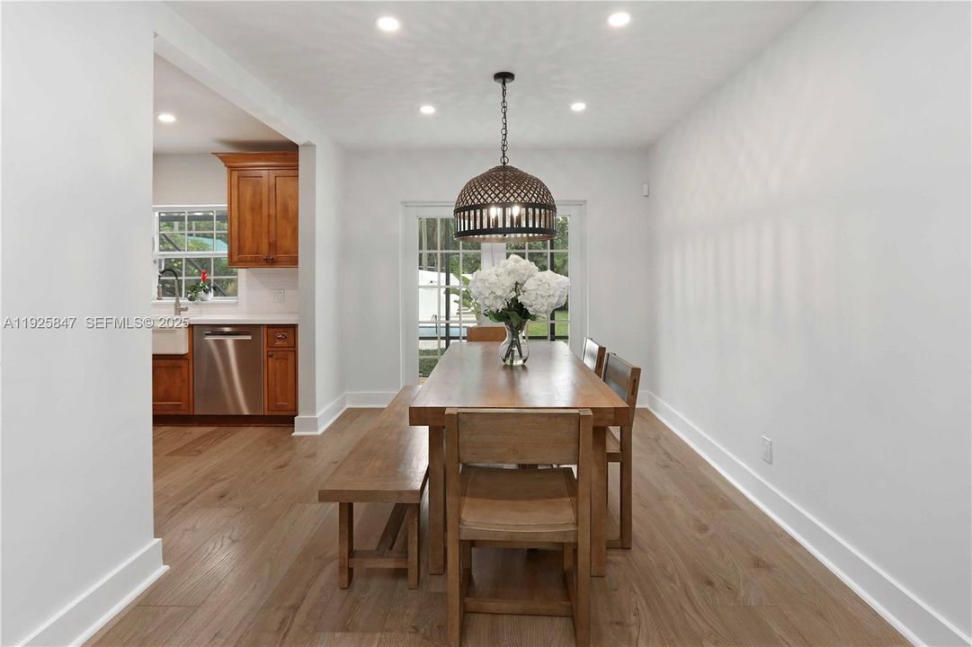 En Venta: $990,000 (2 camas, 2 baños, 1464 Pies cuadrados)