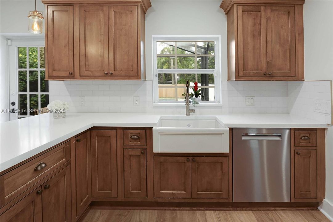 En Venta: $990,000 (2 camas, 2 baños, 1464 Pies cuadrados)