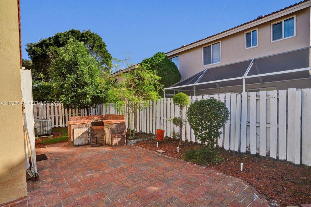 For Sale: $495,000 (3 beds, 2 baths, 1476 Square Feet)