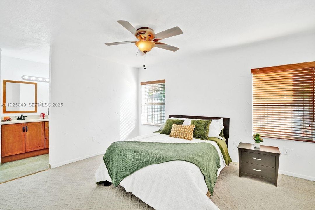 For Sale: $495,000 (3 beds, 2 baths, 1476 Square Feet)