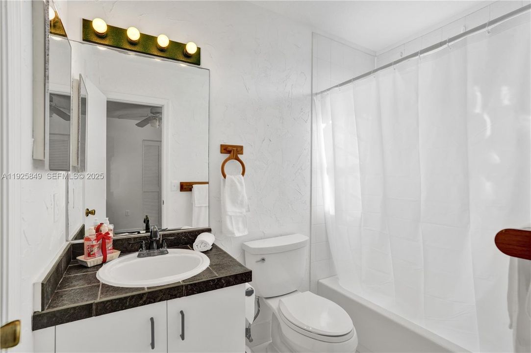 For Sale: $495,000 (3 beds, 2 baths, 1476 Square Feet)