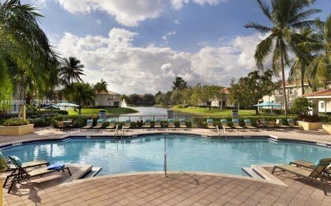 For Rent: $2,900 (3 beds, 2 baths, 1464 Square Feet)