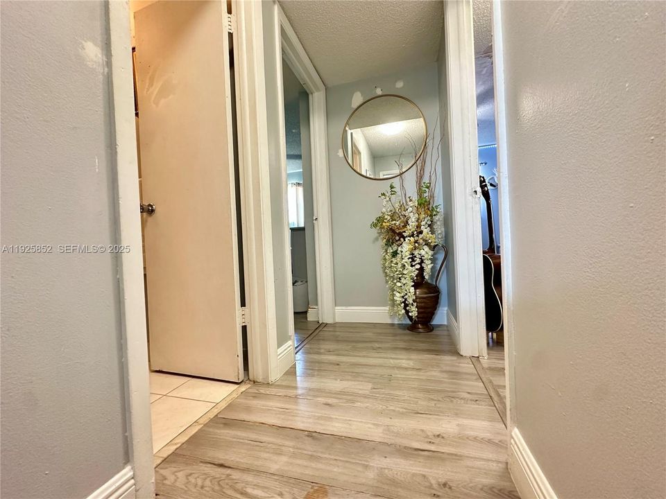 For Sale: $359,999 (4 beds, 2 baths, 1512 Square Feet)