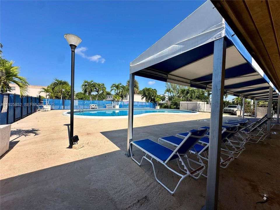 For Sale: $359,999 (4 beds, 2 baths, 1512 Square Feet)