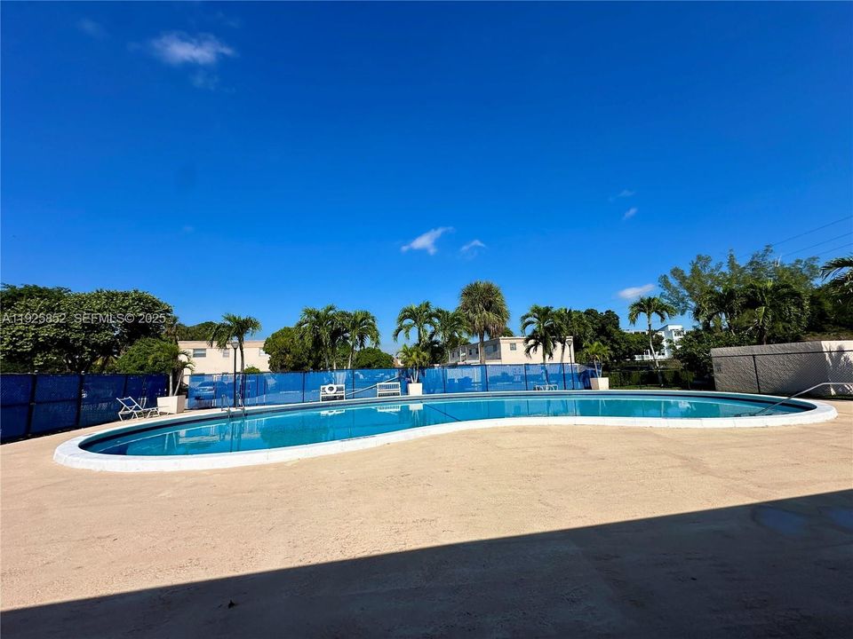 For Sale: $359,999 (4 beds, 2 baths, 1512 Square Feet)