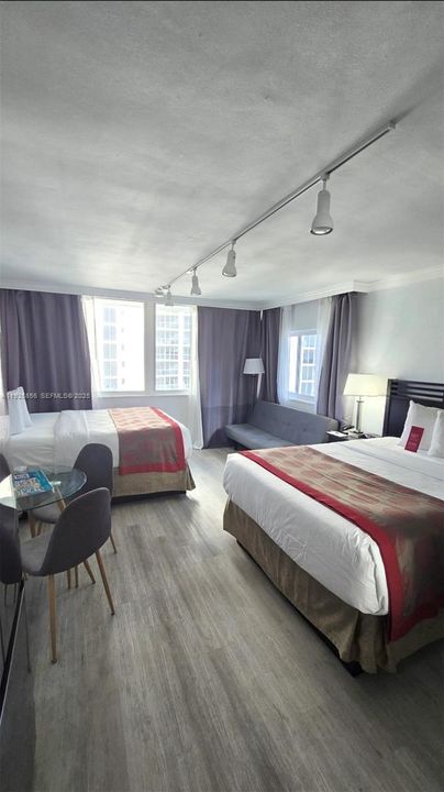 На продажу: $130,000 (0 спален, 1 ванн, 370 Квадратных фут)