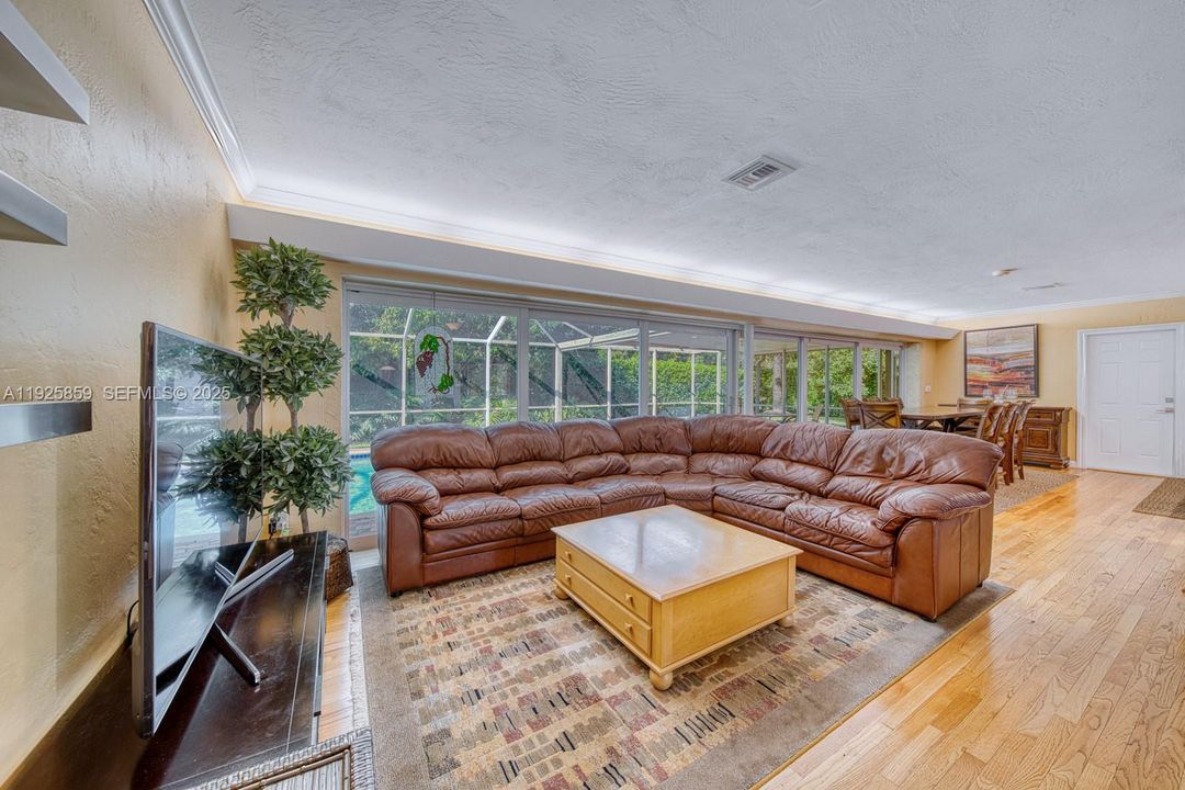 待售: $1,499,000 (3 贝兹, 2 浴室, 2050 平方英尺)