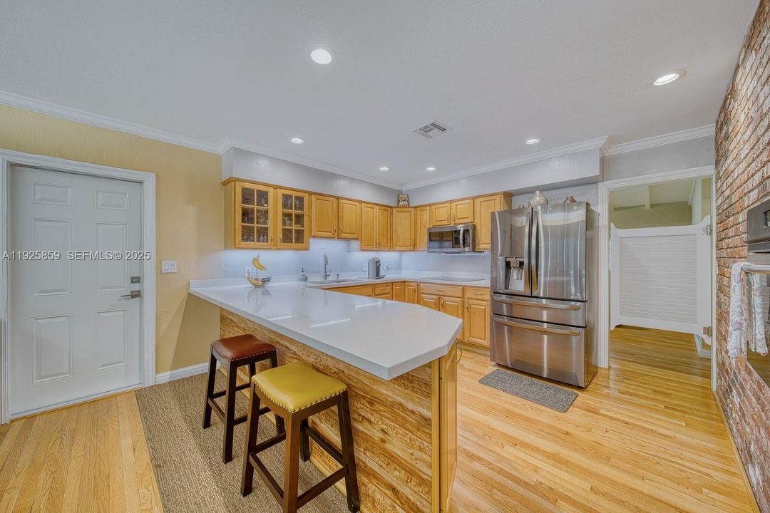 待售: $1,499,000 (3 贝兹, 2 浴室, 2050 平方英尺)