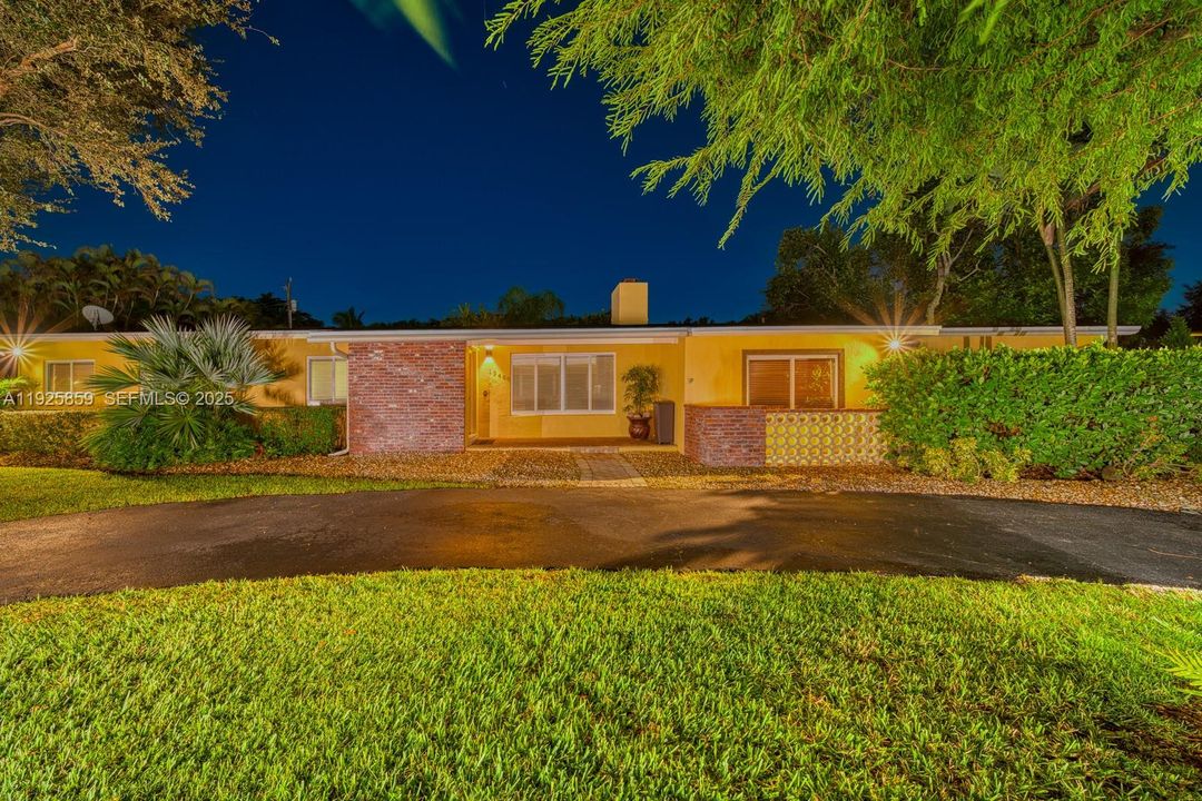 待售: $1,499,000 (3 贝兹, 2 浴室, 2050 平方英尺)