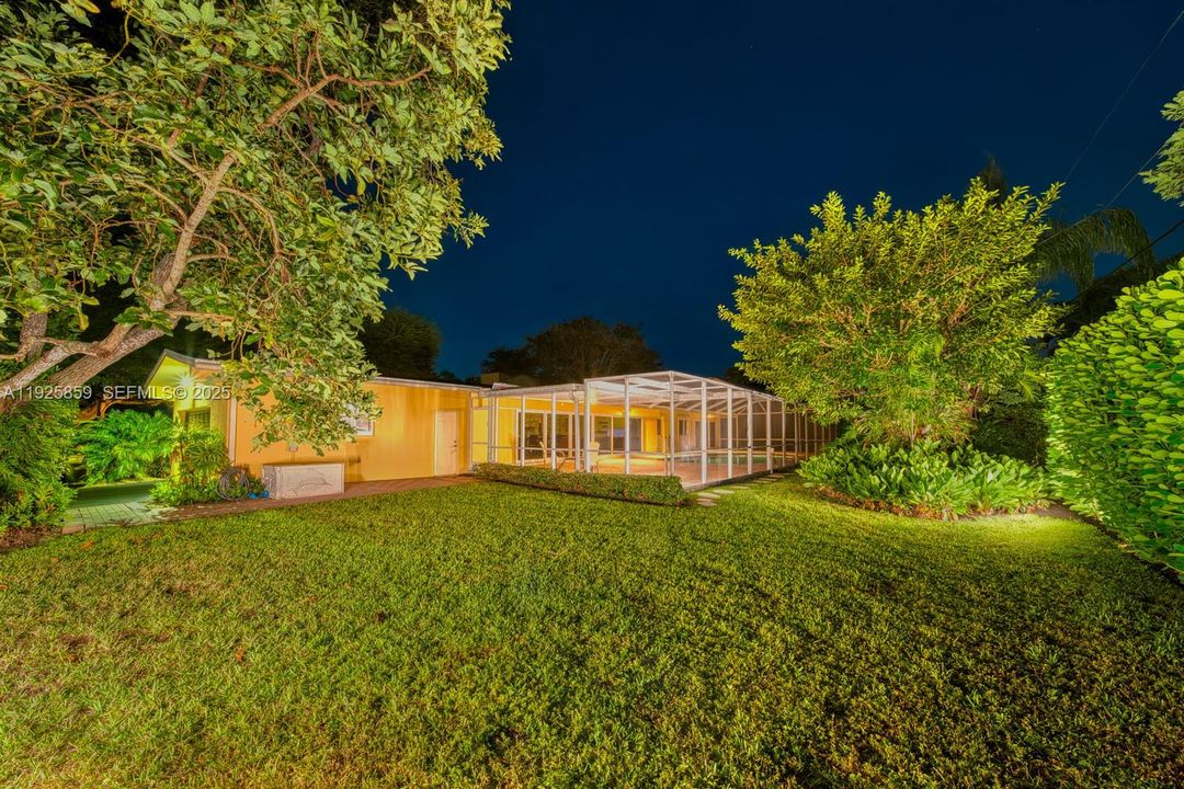 待售: $1,499,000 (3 贝兹, 2 浴室, 2050 平方英尺)