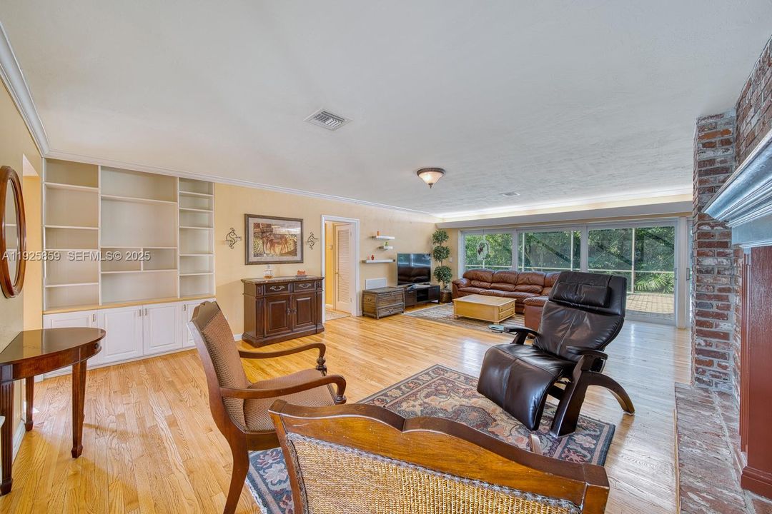 待售: $1,499,000 (3 贝兹, 2 浴室, 2050 平方英尺)