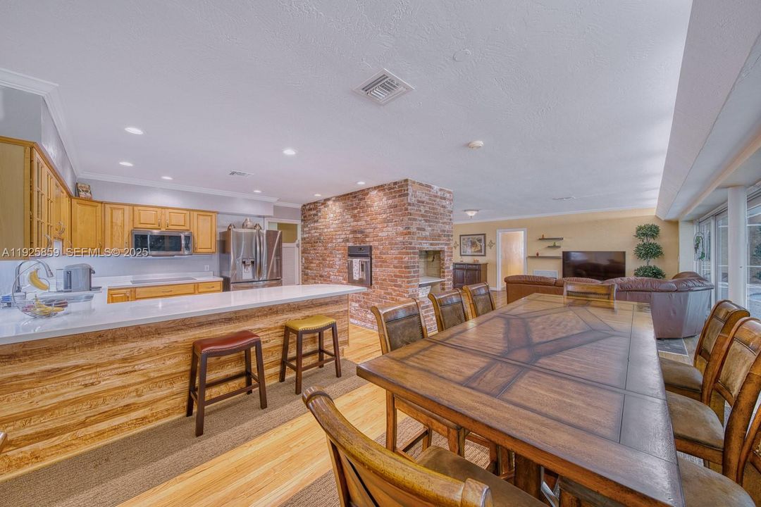 待售: $1,499,000 (3 贝兹, 2 浴室, 2050 平方英尺)