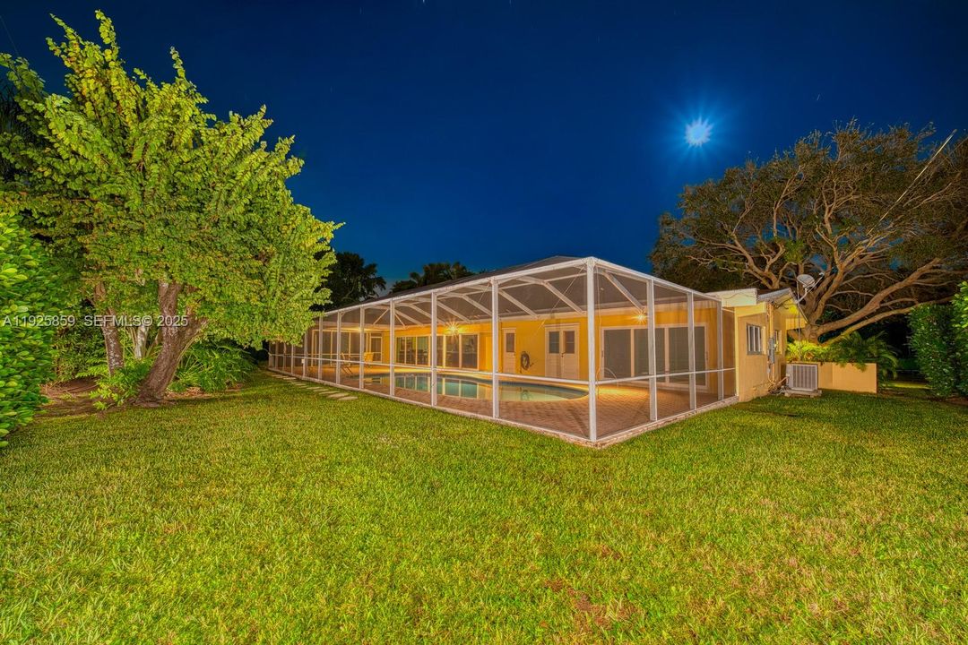 待售: $1,499,000 (3 贝兹, 2 浴室, 2050 平方英尺)