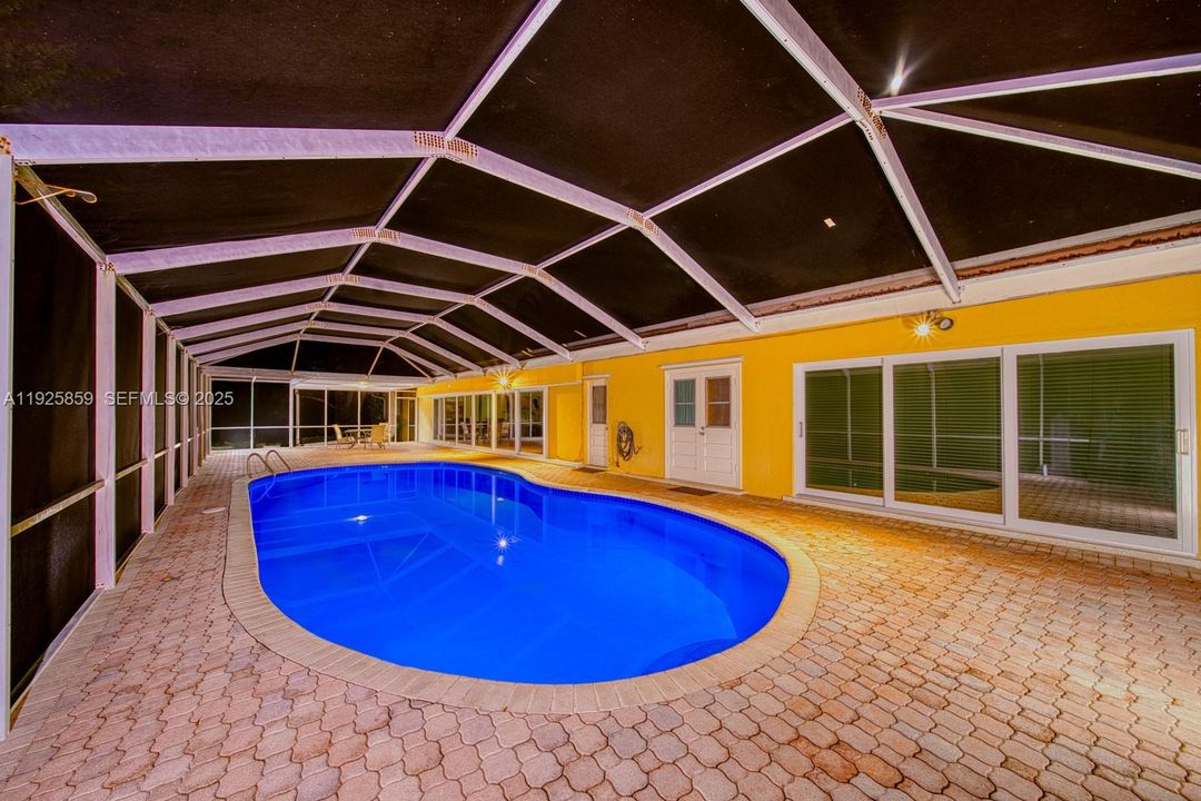 待售: $1,499,000 (3 贝兹, 2 浴室, 2050 平方英尺)