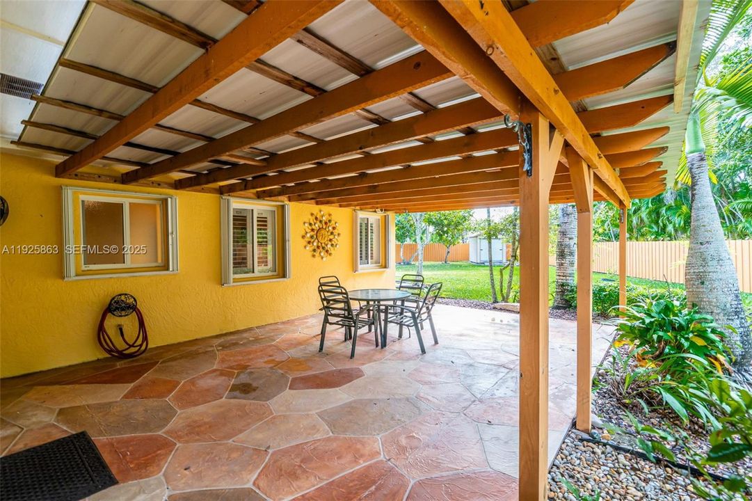 For Sale: $1,575,000 (4 beds, 3 baths, 3135 Square Feet)