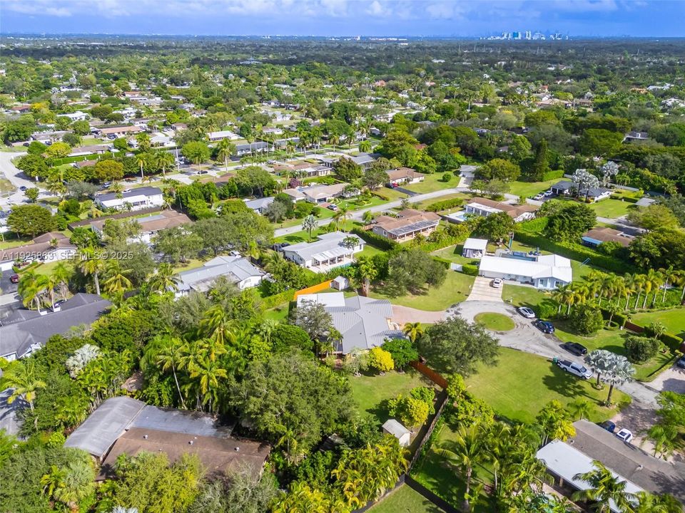 Active With Contract: $1,599,900 (4 beds, 3 baths, 3135 Square Feet)