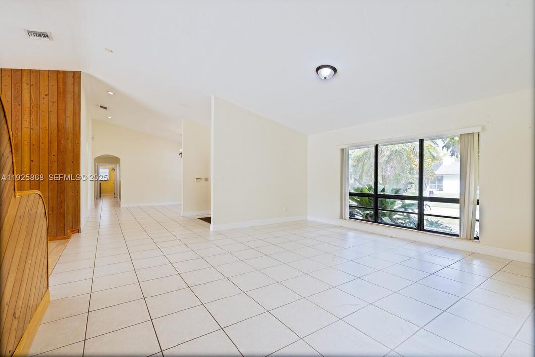 For Rent: $5,000 (4 beds, 3 baths, 3075 Square Feet)