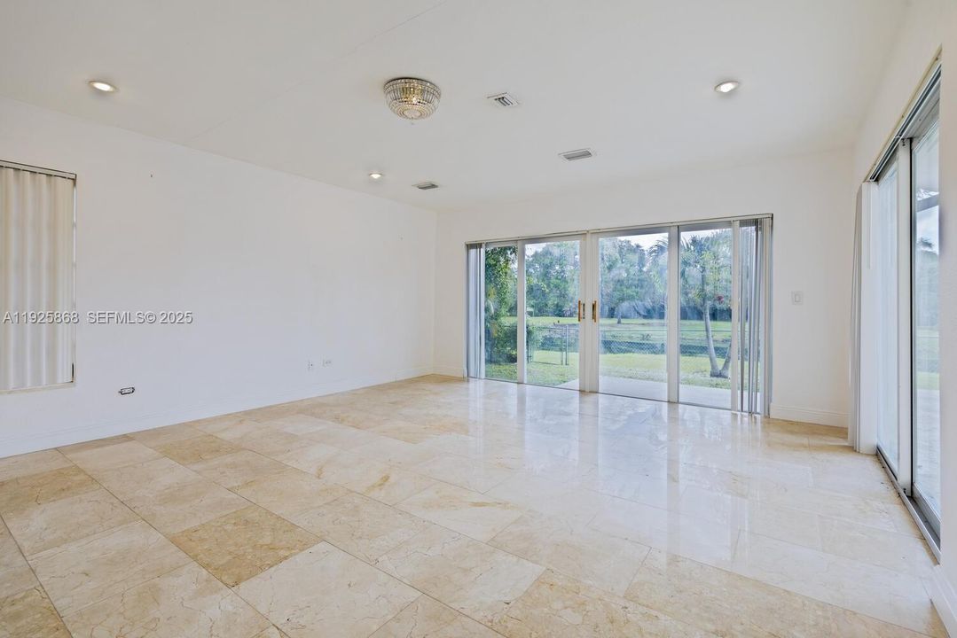 For Rent: $5,000 (4 beds, 3 baths, 3075 Square Feet)