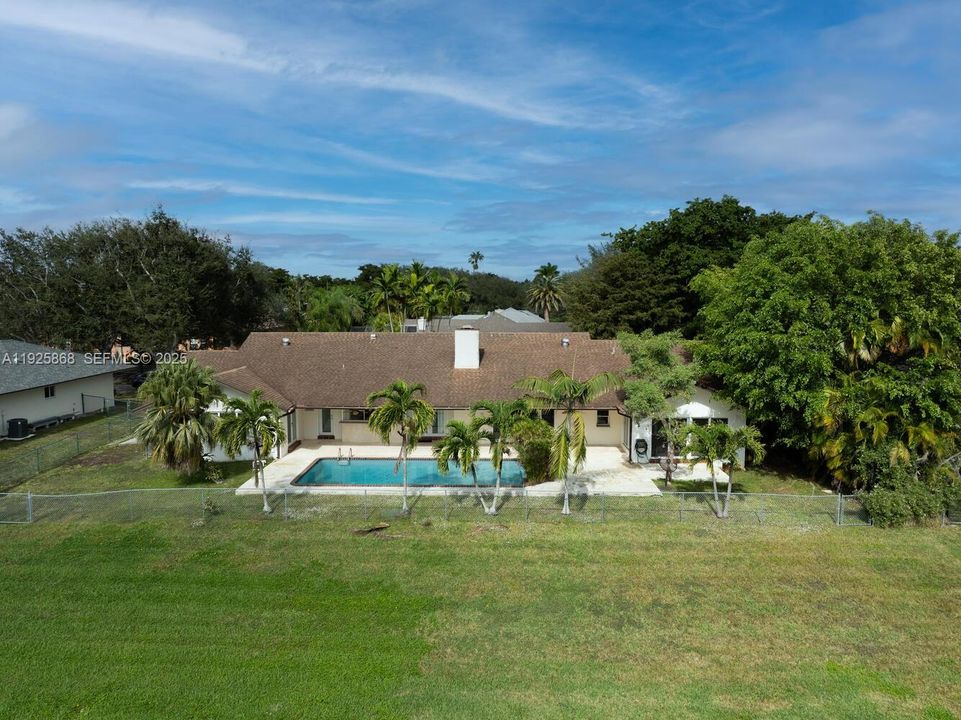 For Rent: $5,000 (4 beds, 3 baths, 3075 Square Feet)