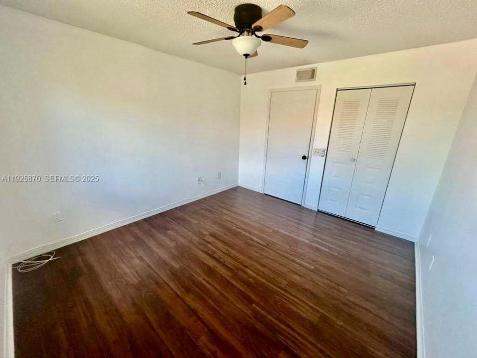 For Rent: $1,699 (1 beds, 1 baths, 537 Square Feet)