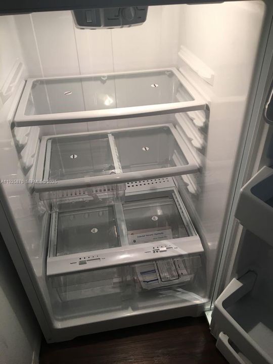 For Rent: $1,699 (1 beds, 1 baths, 537 Square Feet)