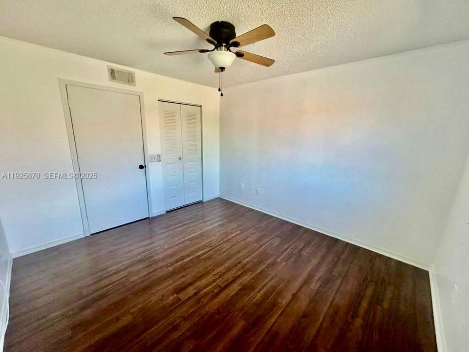 For Rent: $1,699 (1 beds, 1 baths, 537 Square Feet)
