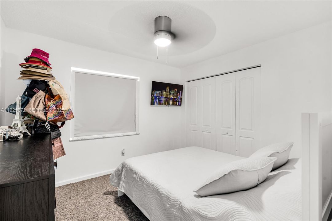 For Sale: $699,000 (3 beds, 2 baths, 1615 Square Feet)