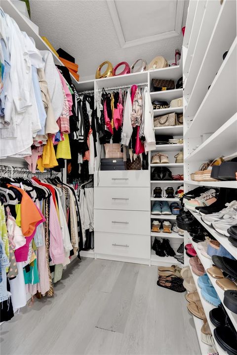 For Sale: $699,000 (3 beds, 2 baths, 1615 Square Feet)