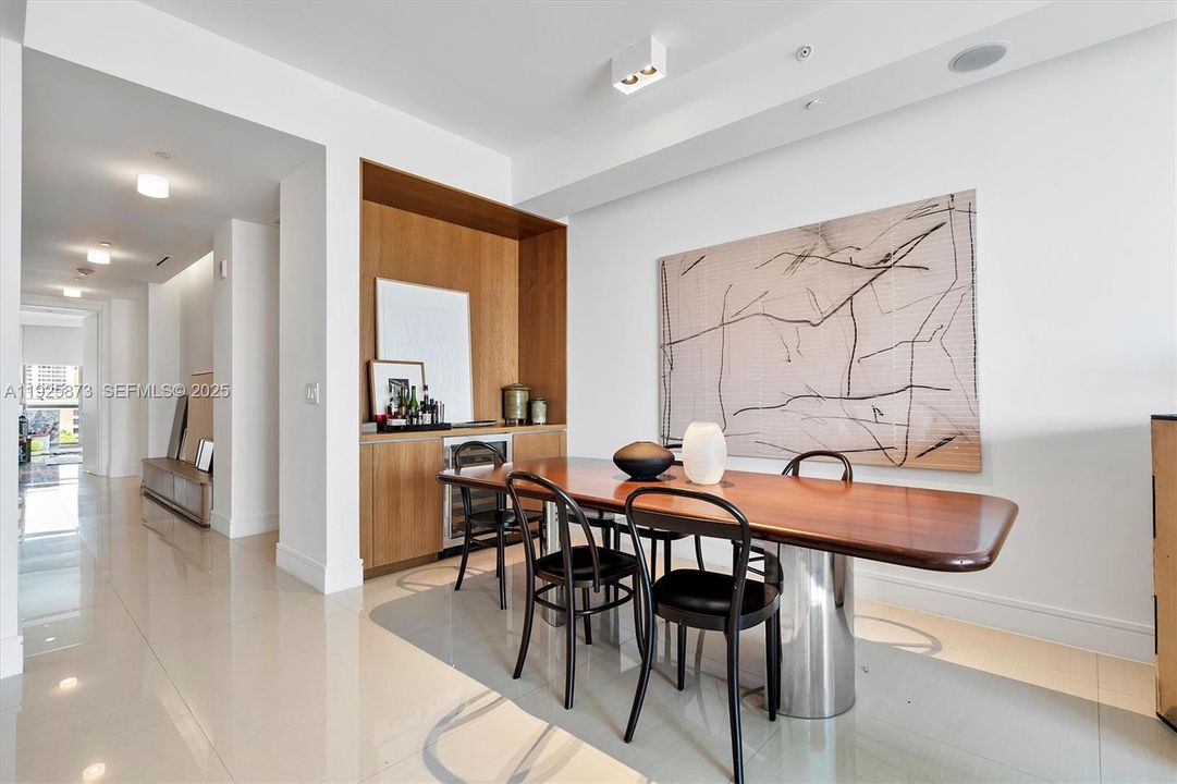 For Sale: $1,875,000 (3 beds, 4 baths, 2518 Square Feet)