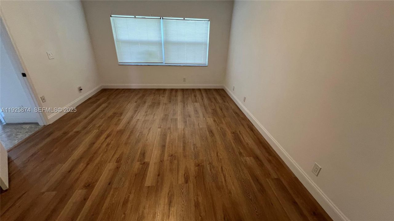 For Sale: $435,000 (2 beds, 2 baths, 1471 Square Feet)