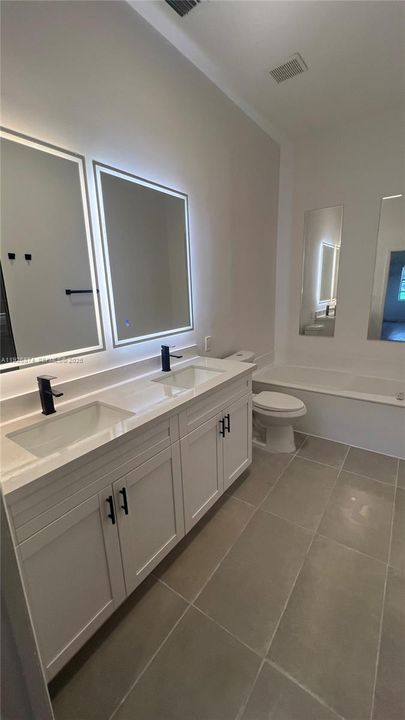 For Sale: $435,000 (2 beds, 2 baths, 1471 Square Feet)