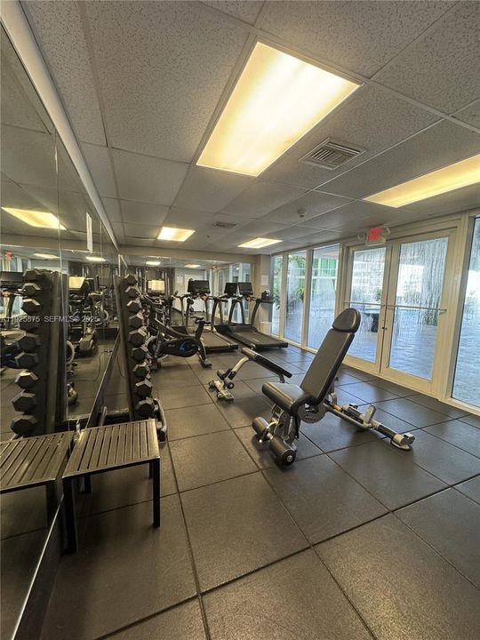 For Rent: $2,975 (1 beds, 1 baths, 630 Square Feet)