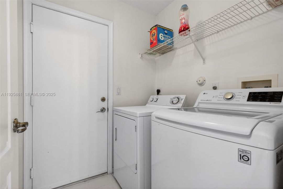 For Sale: $637,000 (4 beds, 3 baths, 2075 Square Feet)