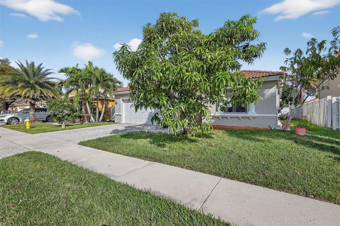 For Sale: $637,000 (4 beds, 3 baths, 2075 Square Feet)