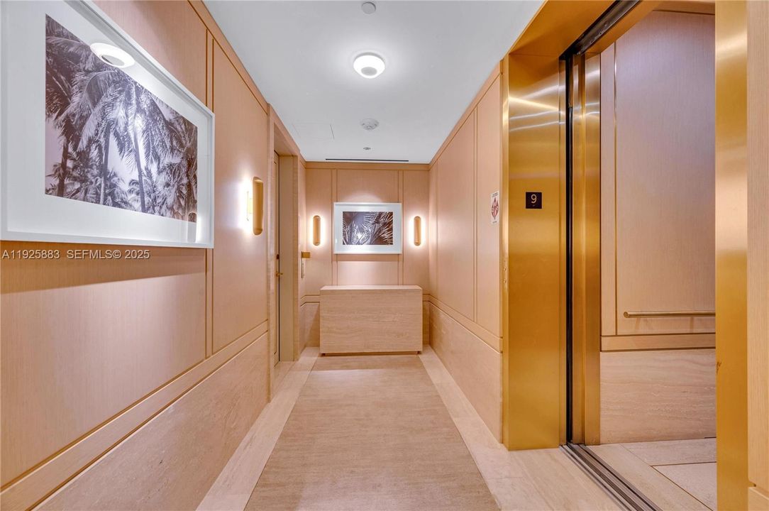 待售: $7,750,000 (2 贝兹, 2 浴室, 1583 平方英尺)