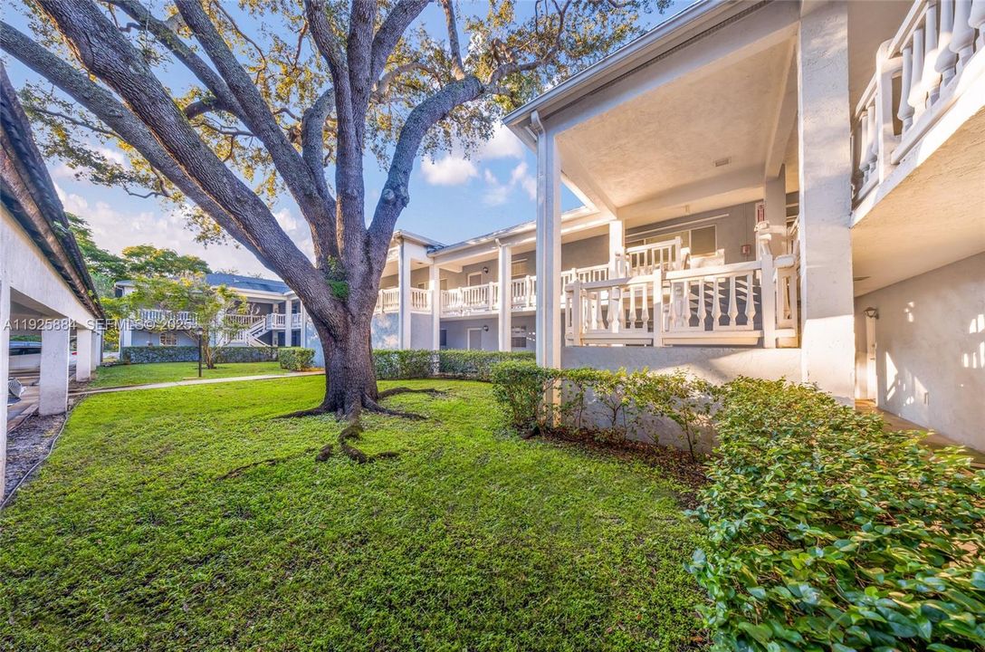 待售: $212,000 (2 贝兹, 2 浴室, 1240 平方英尺)