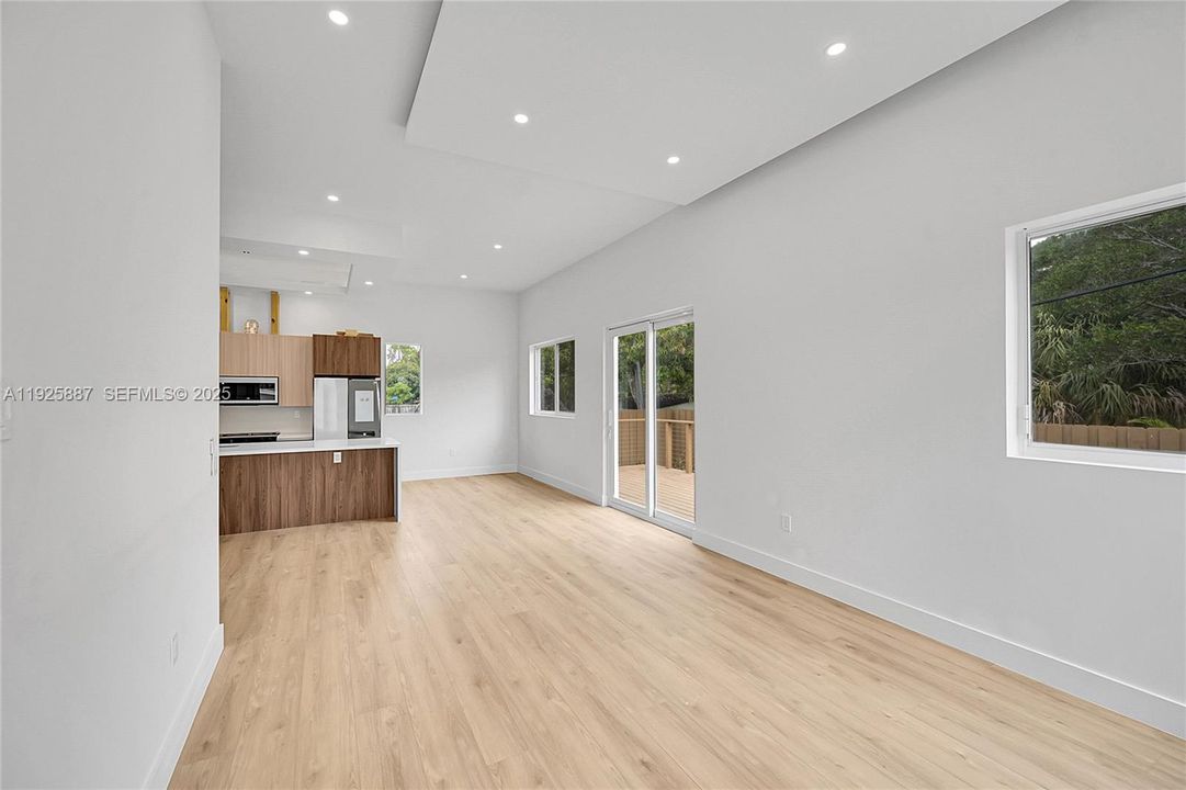 For Rent: $3,950 (3 beds, 2 baths, 0 Square Feet)